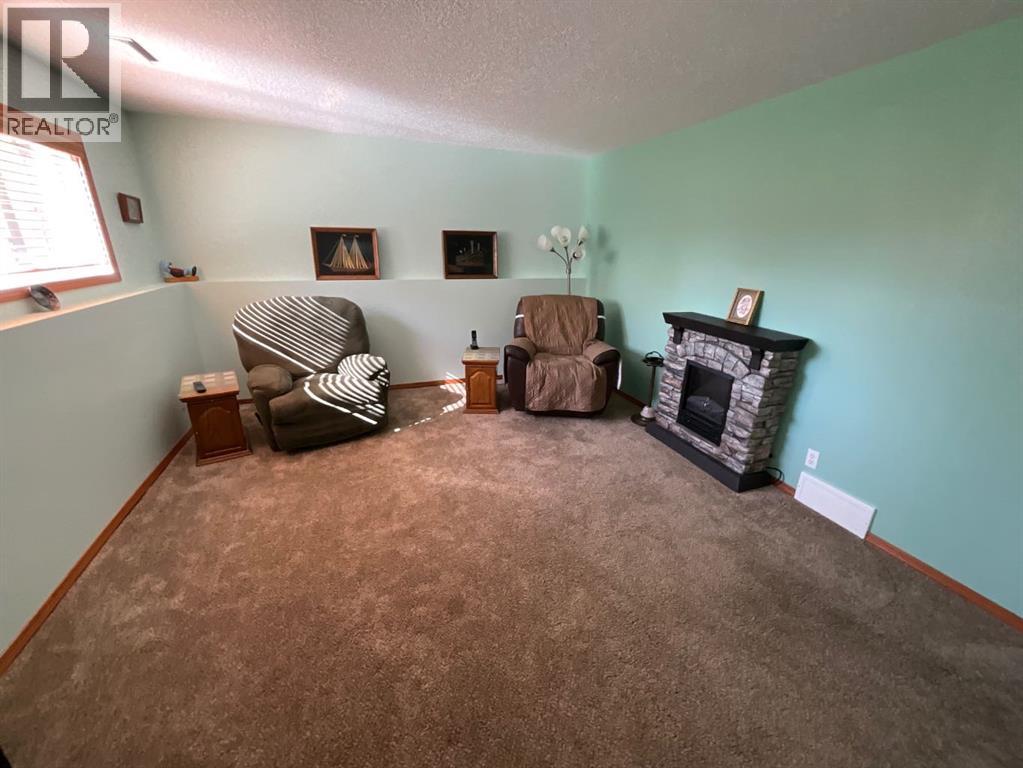 Photo 21 of 7564 59 Avenue, Red Deer AB
