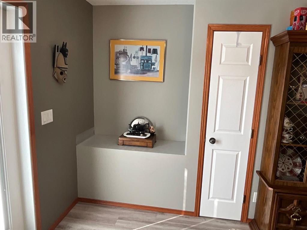 Photo 8 of 7564 59 Avenue, Red Deer AB