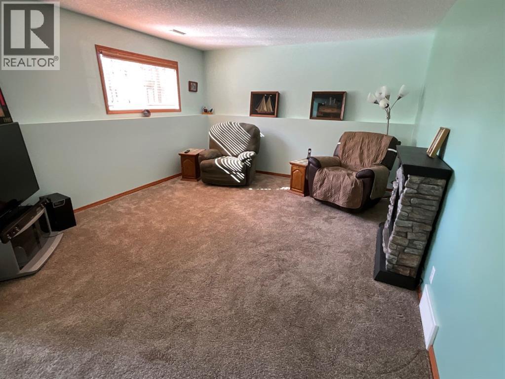Photo 18 of 7564 59 Avenue, Red Deer AB