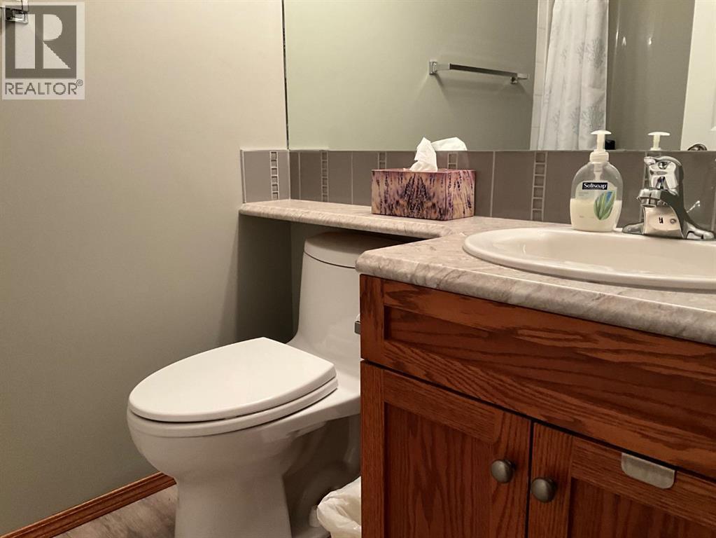 Photo 23 of 7564 59 Avenue, Red Deer AB
