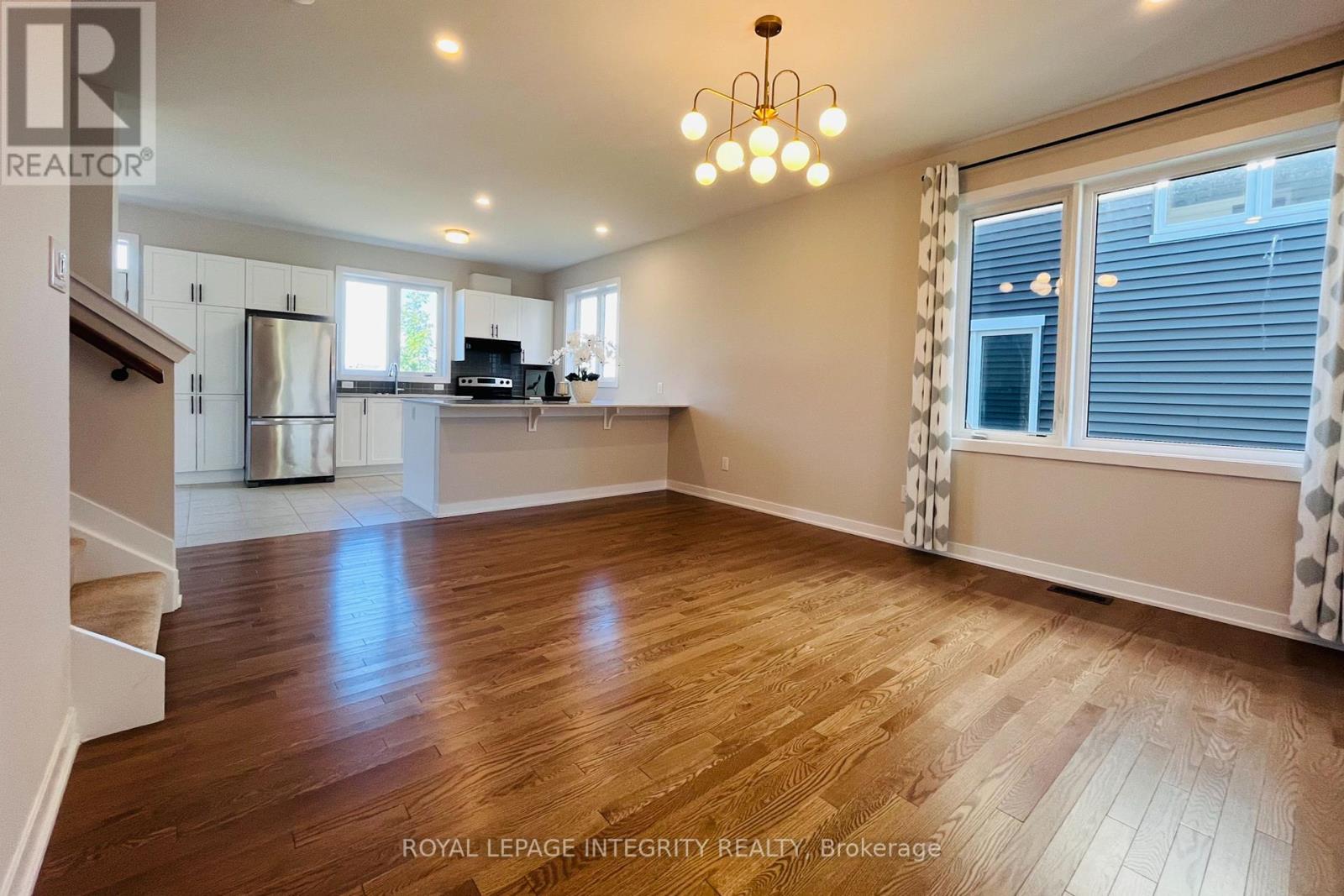 Photo 14 of 324 Canadensis Lane, Ottawa ON