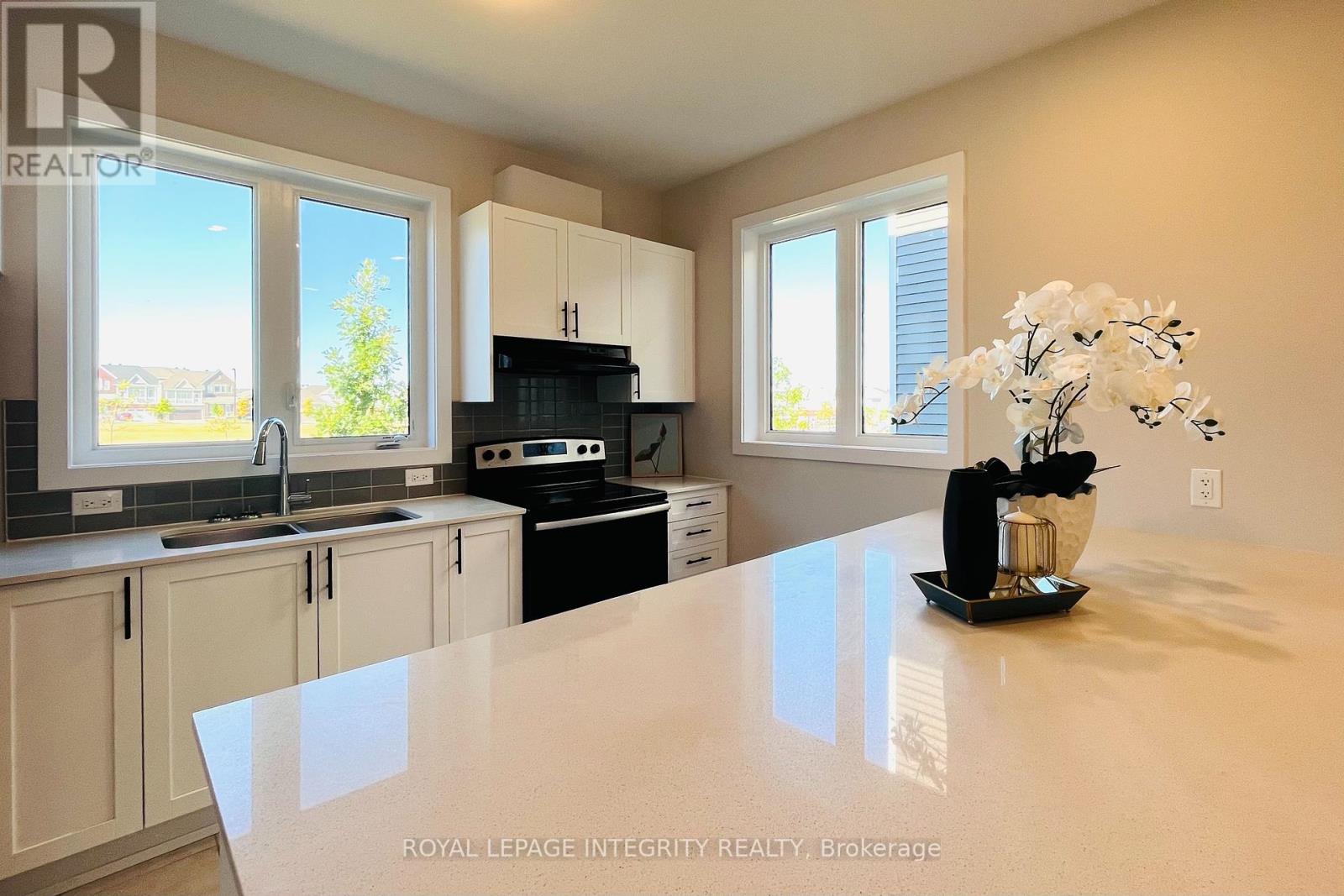 Photo 19 of 324 Canadensis Lane, Ottawa ON