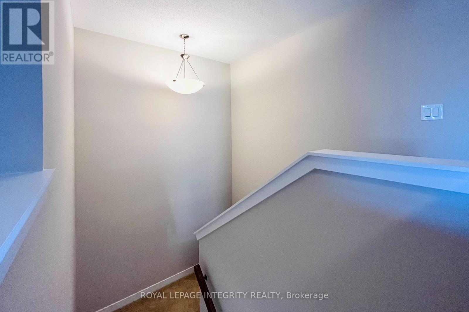 Photo 28 of 324 Canadensis Lane, Ottawa ON