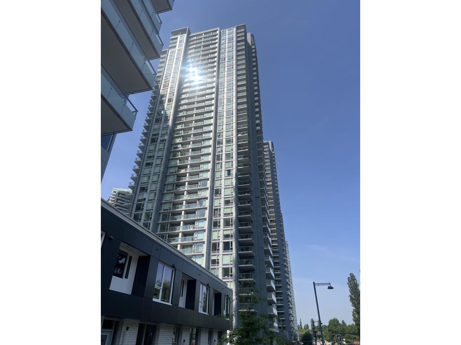Photo 2 of 706 13778 100 Avenue, Surrey BC