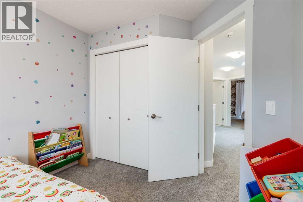 Photo 21 of 1037 Chinook Gate Heath Sw, Airdrie AB