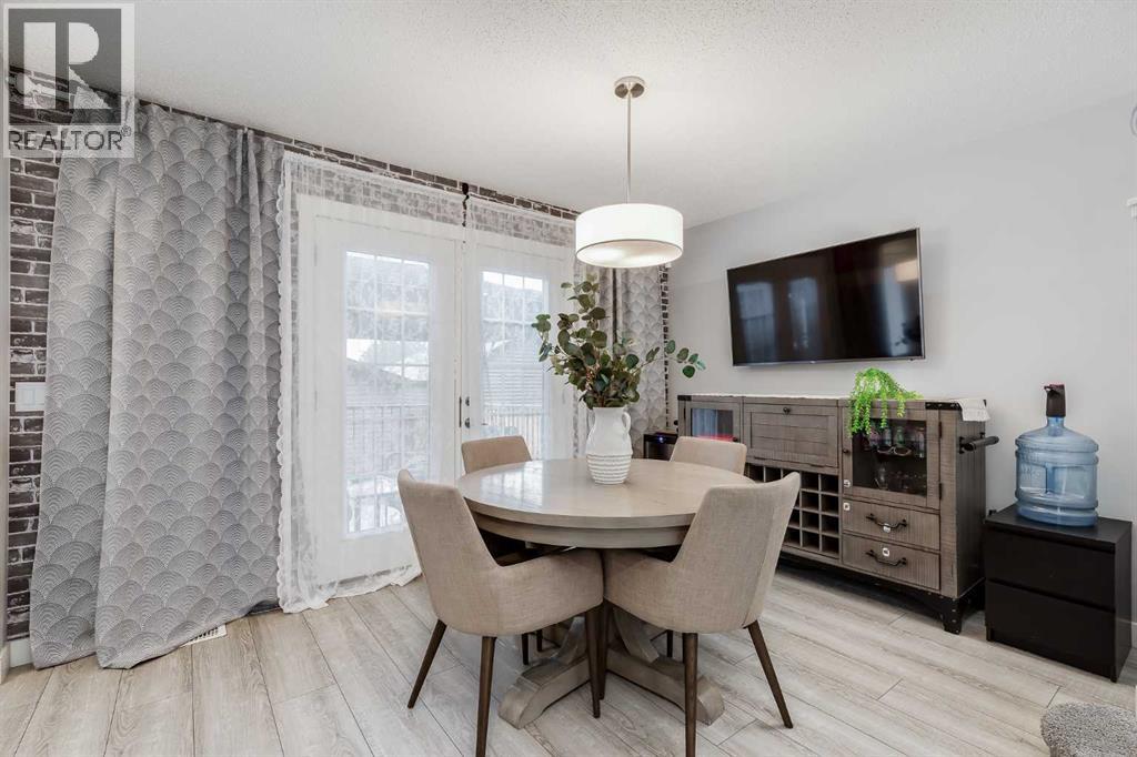 Photo 8 of 1037 Chinook Gate Heath Sw, Airdrie AB