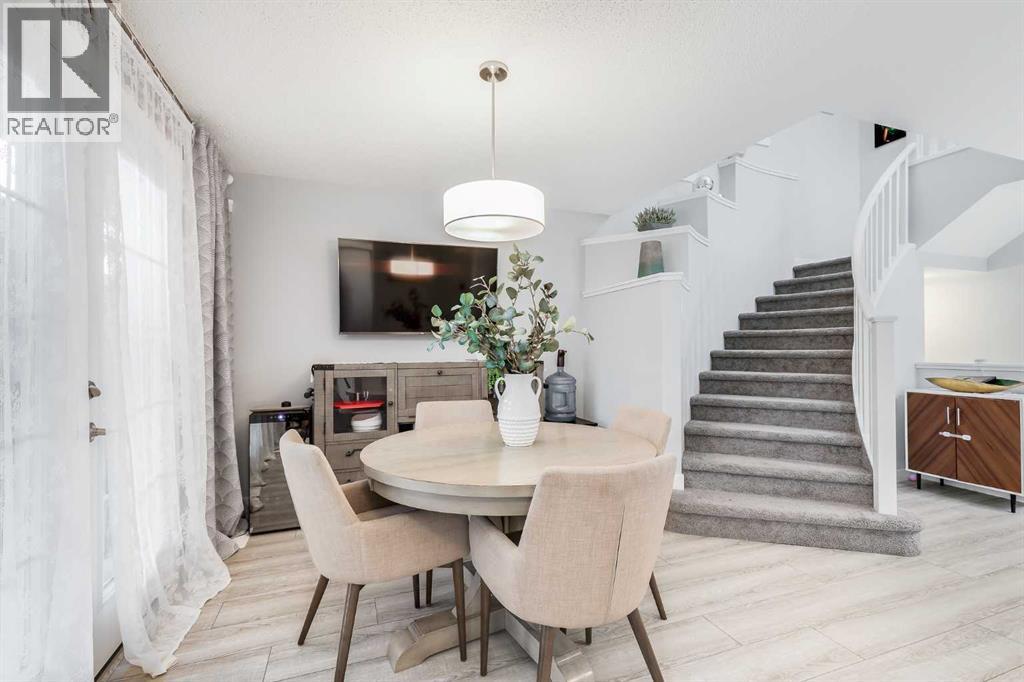 Photo 9 of 1037 Chinook Gate Heath Sw, Airdrie AB