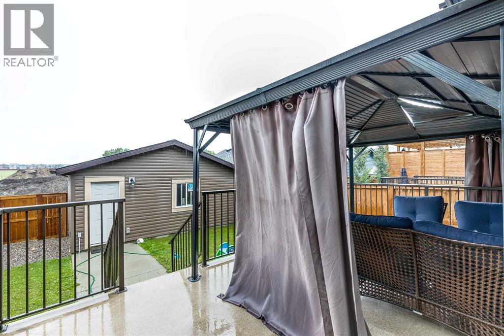 Photo 25 of 1037 Chinook Gate Heath Sw, Airdrie AB