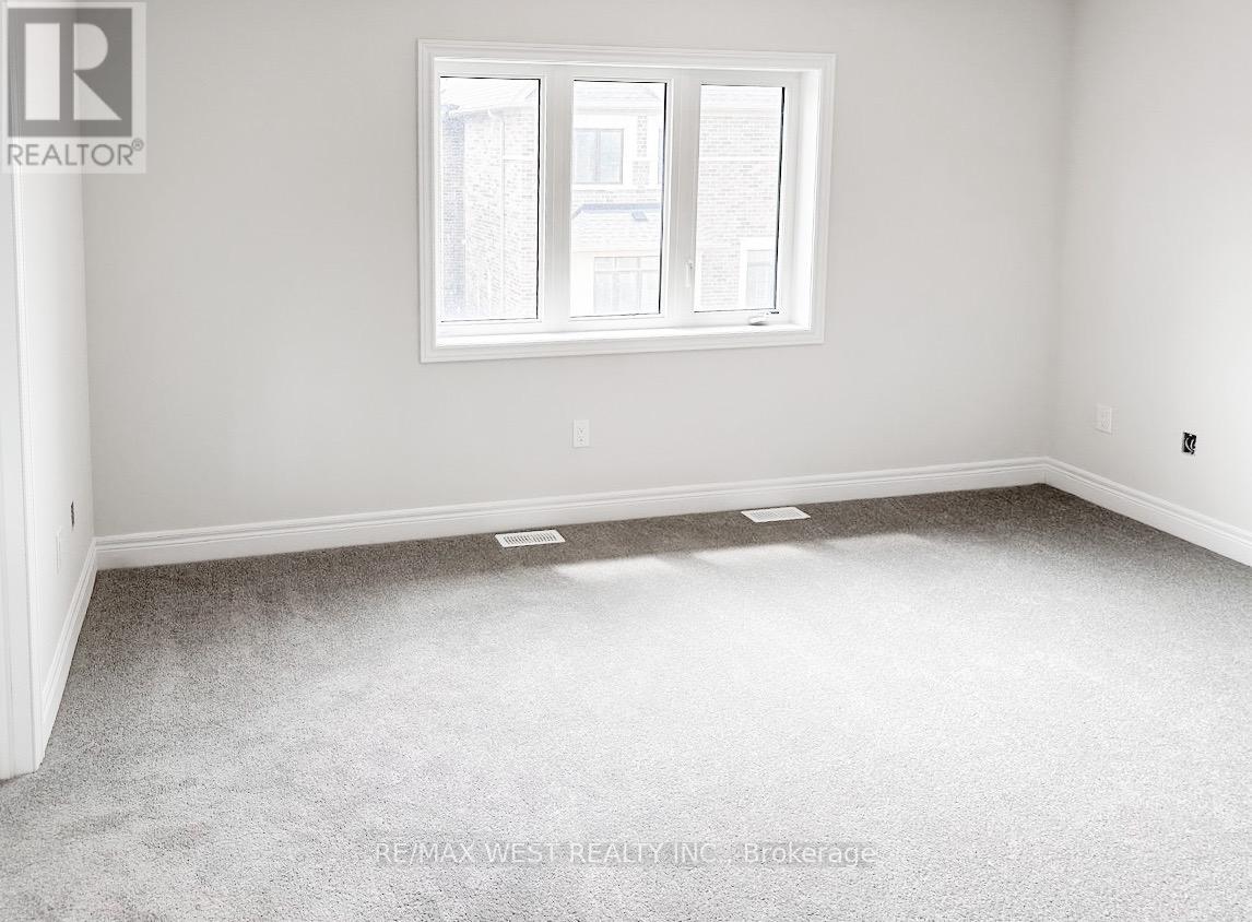 Photo 17 of 52 Kessler Drive, Brampton ON