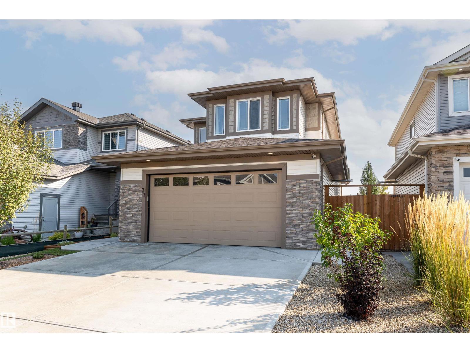 Photo 1 of 37 Wallace Pt, Fort Saskatchewan AB