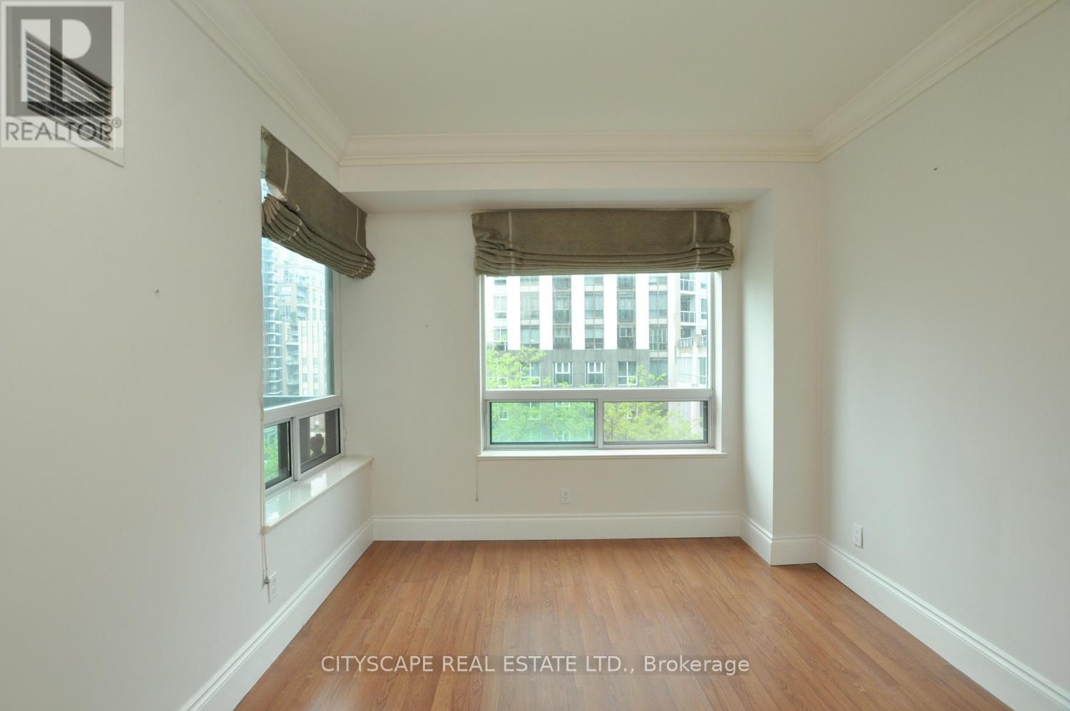 Photo 17 of 102 Bloor Street, Toronto ON