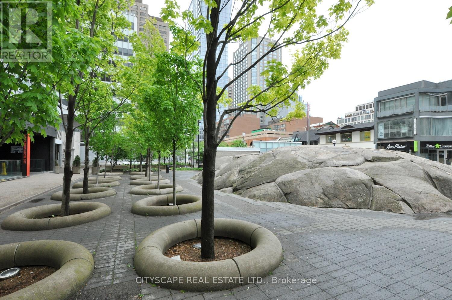 Photo 24 of 102 Bloor Street, Toronto ON