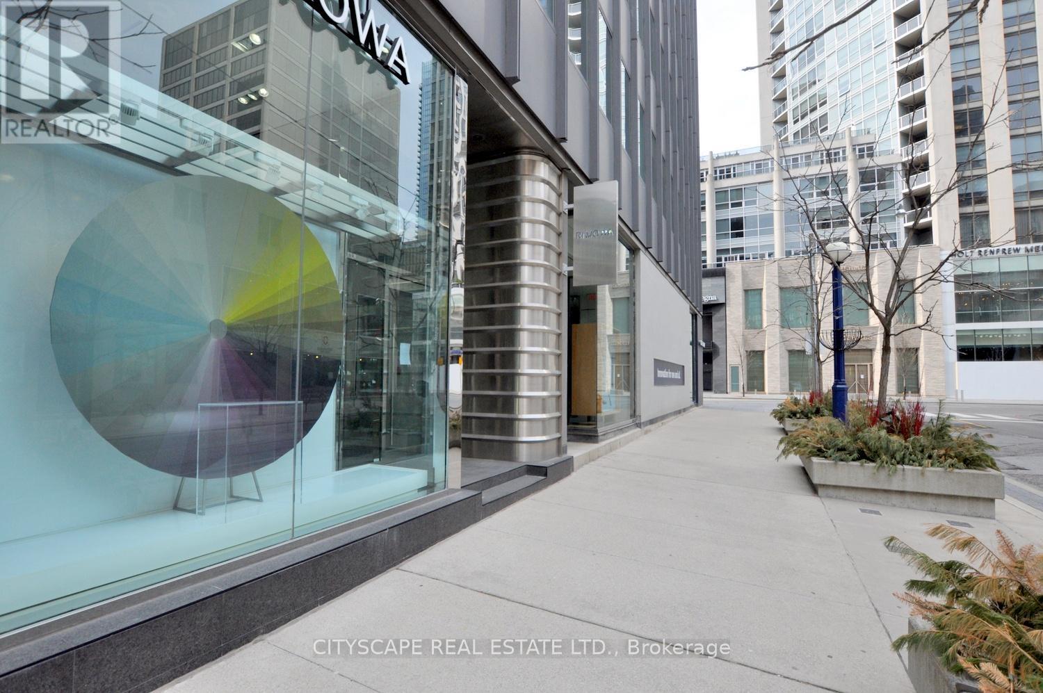 Photo 30 of 102 Bloor Street, Toronto ON
