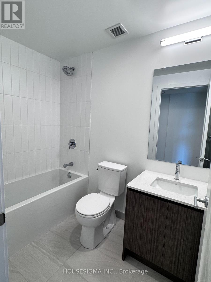 Photo 8 of 203 801 The Queensway, Toronto ON