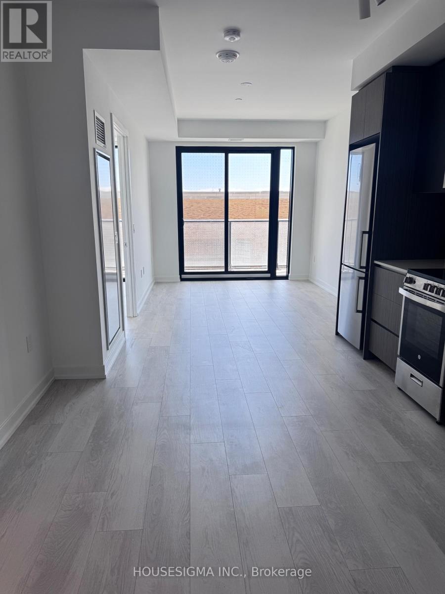 Photo 4 of 203 801 The Queensway, Toronto ON