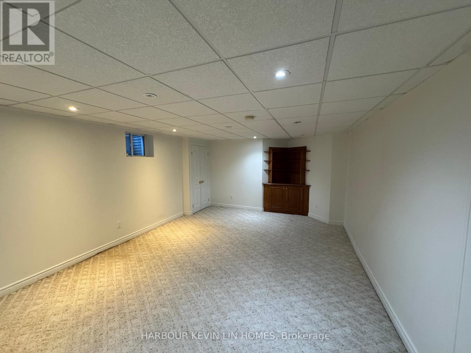Photo 3 of 25 Desert View Crescent, Richmond Hill ON