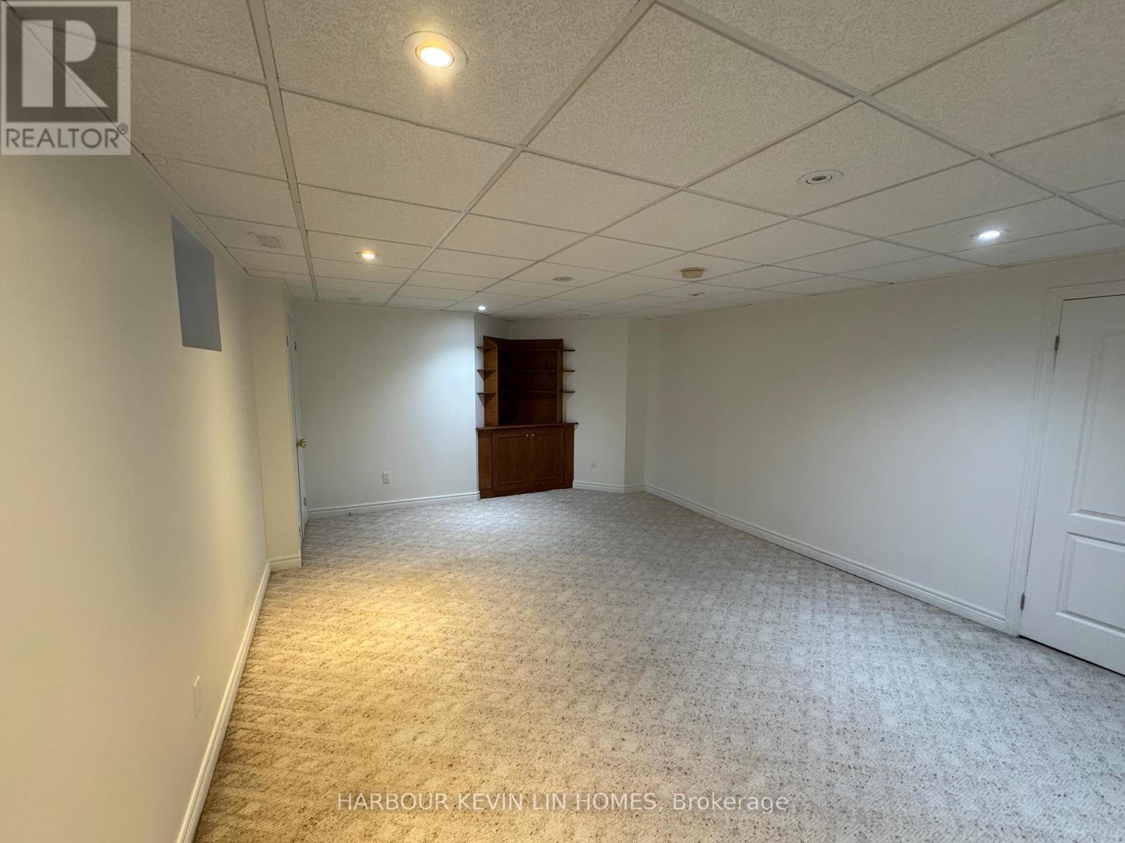 Photo 4 of 25 Desert View Crescent, Richmond Hill ON