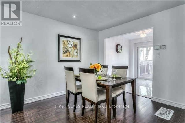 Photo 3 of Upper 9 Upton Crescent, Markham ON