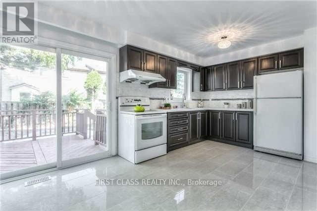 Photo 4 of Upper 9 Upton Crescent, Markham ON