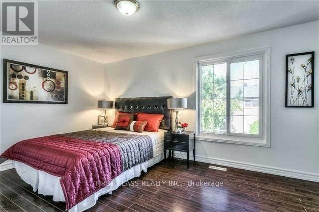 Photo 7 of Upper 9 Upton Crescent, Markham ON
