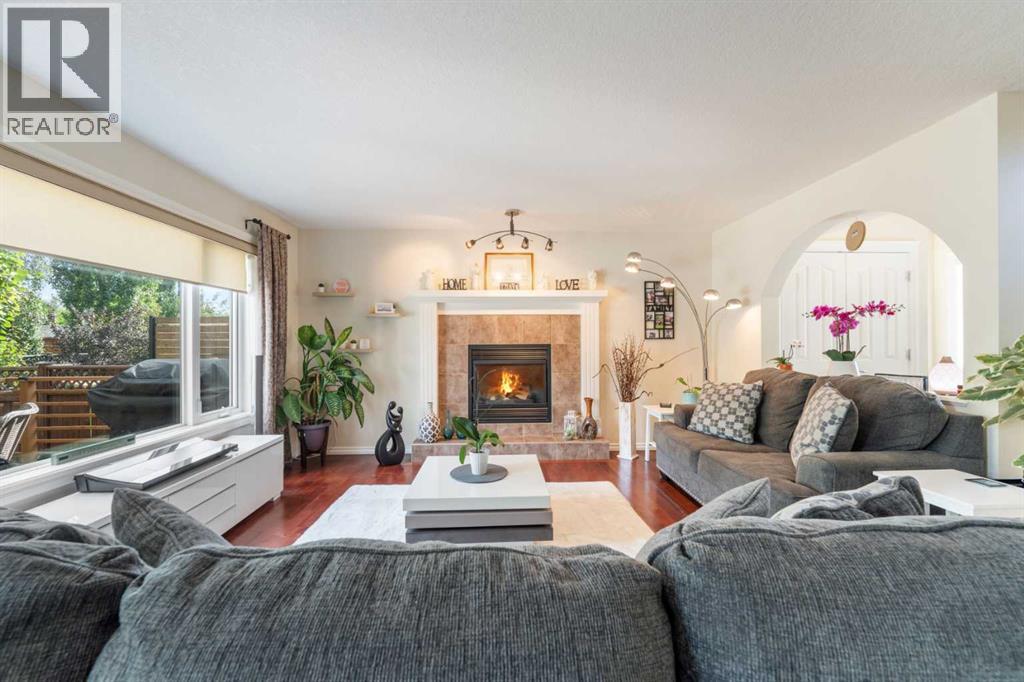 Photo 15 of 34 Crystalridge Close, Okotoks AB