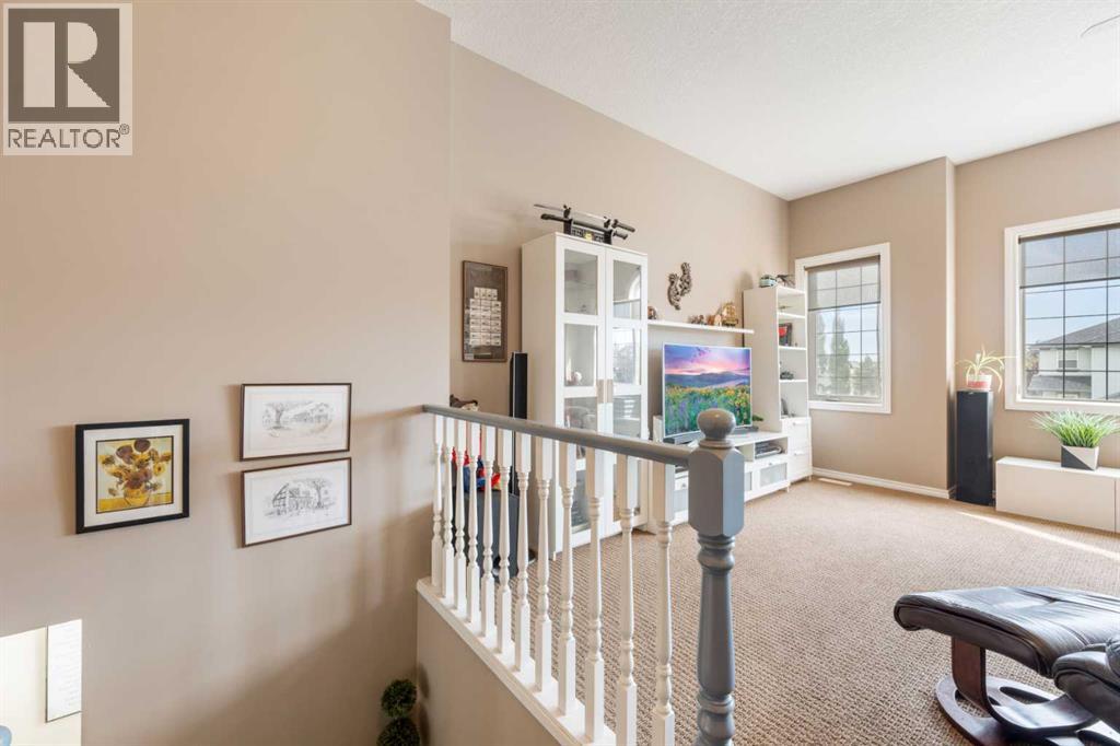 Photo 21 of 34 Crystalridge Close, Okotoks AB