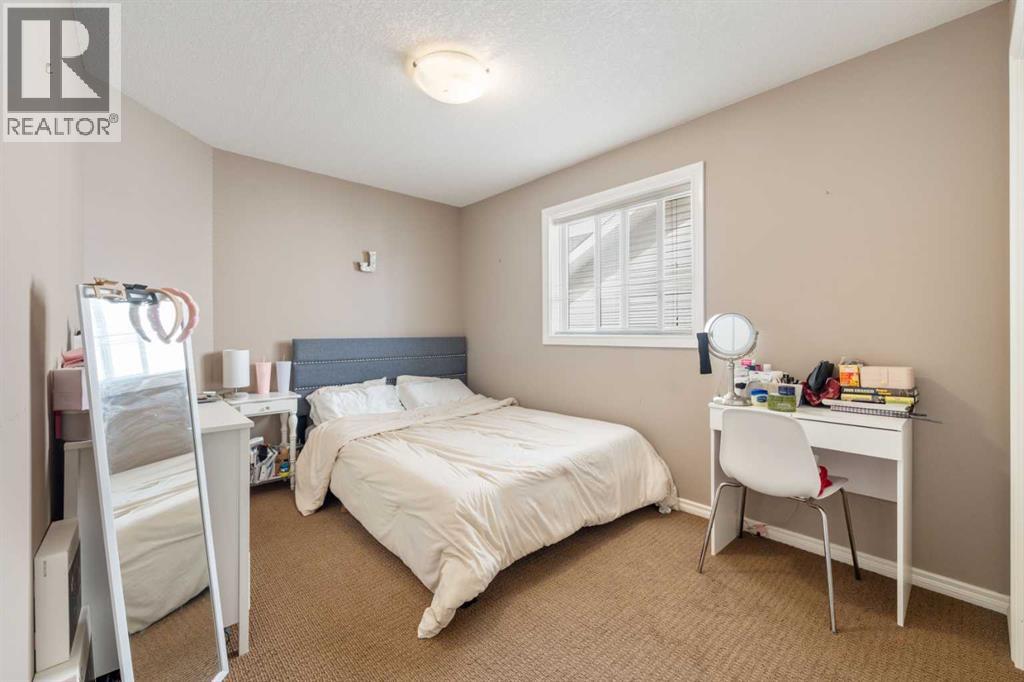 Photo 33 of 34 Crystalridge Close, Okotoks AB
