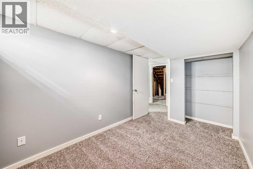 Photo 37 of 42 Denmark Crescent, Red Deer AB