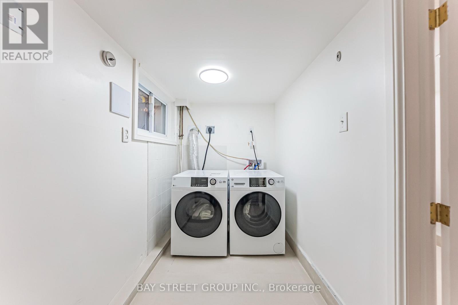 Photo 21 of 397 Kingston Road, Toronto ON