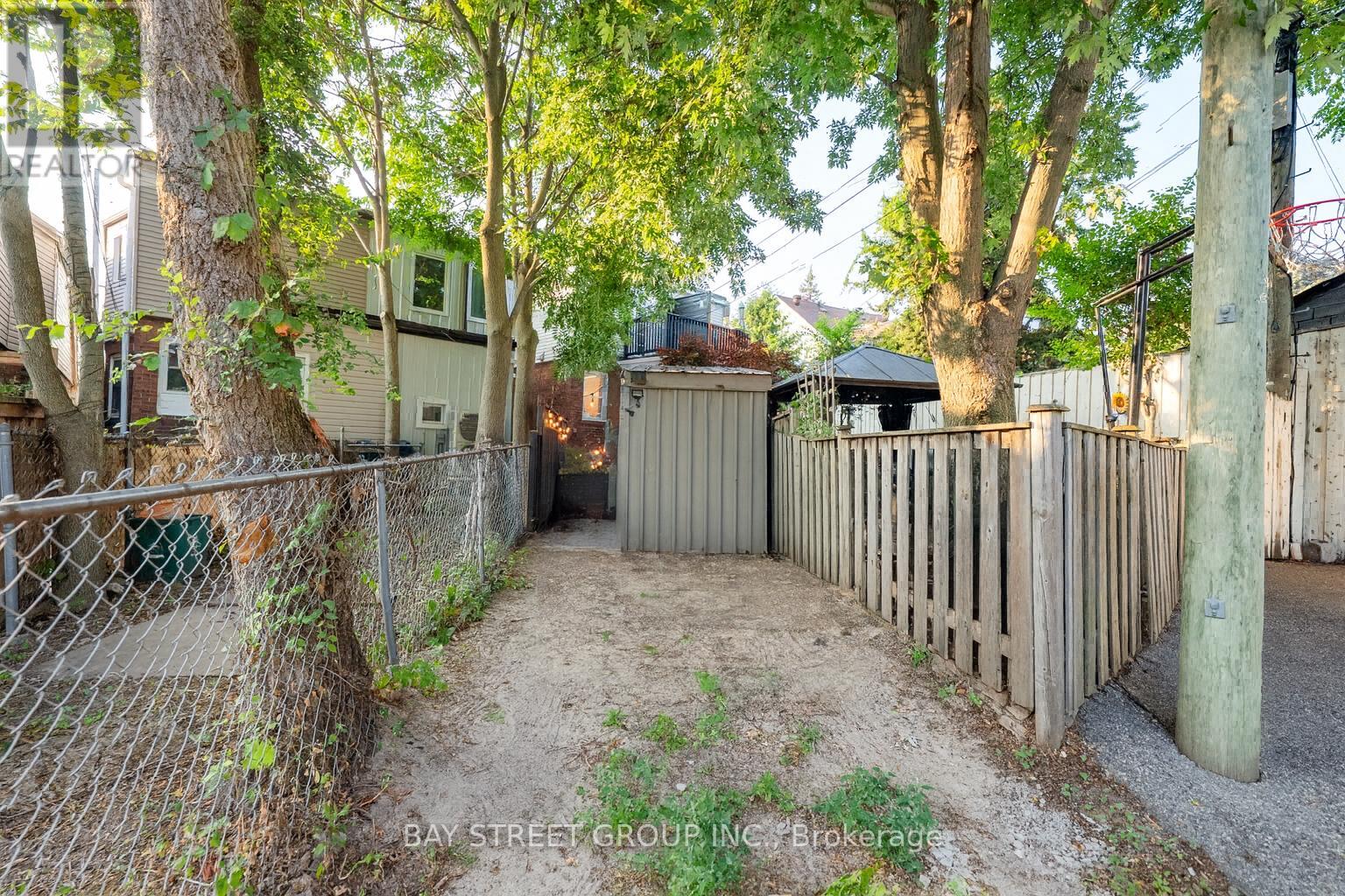 Photo 28 of 397 Kingston Road, Toronto ON