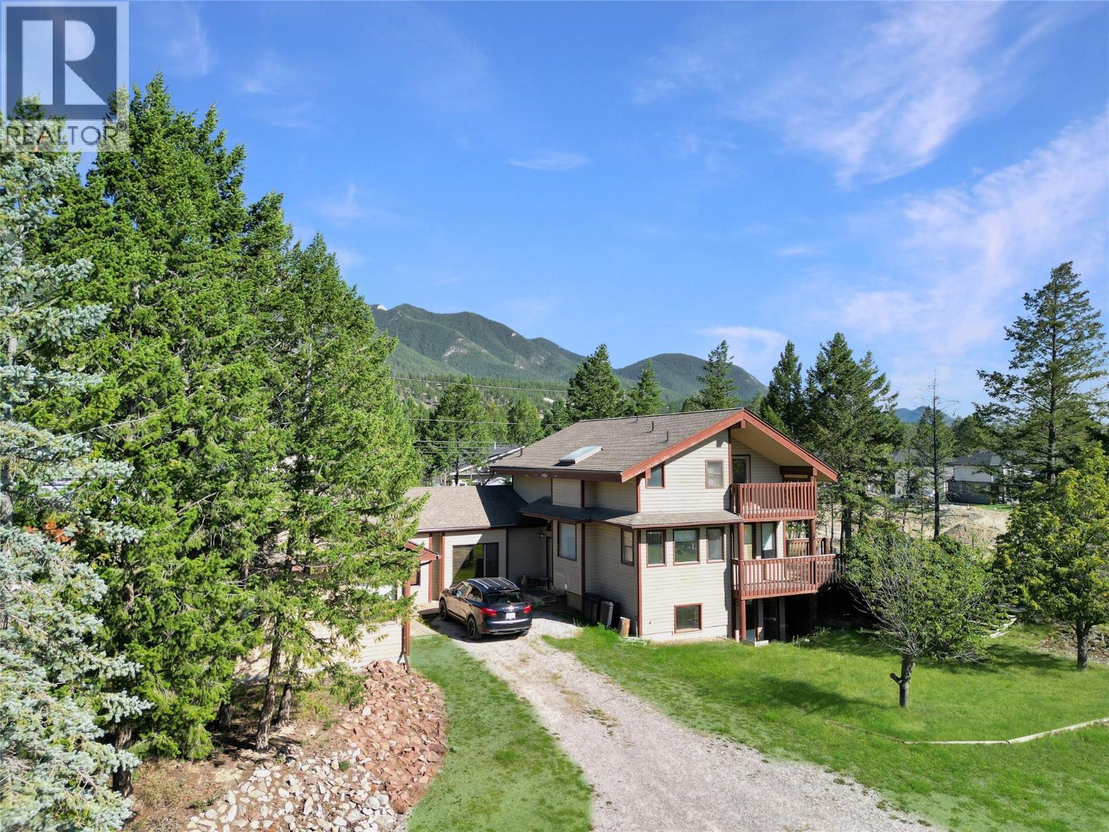 Photo 6 of 7560 Jackson Avenue, Radium Hot Springs BC