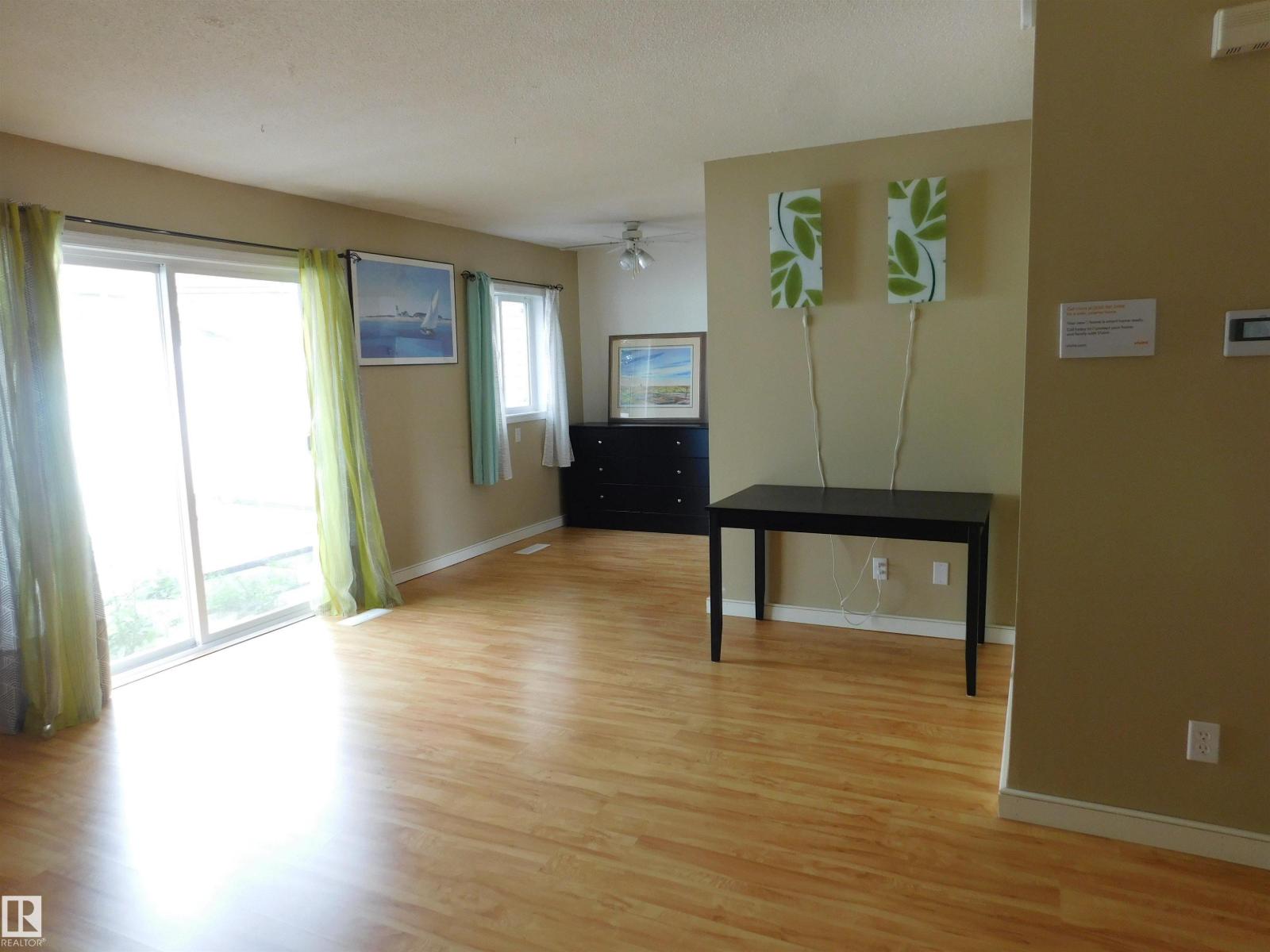Photo 25 of 15 E Meadowlark Village Nw, Edmonton AB