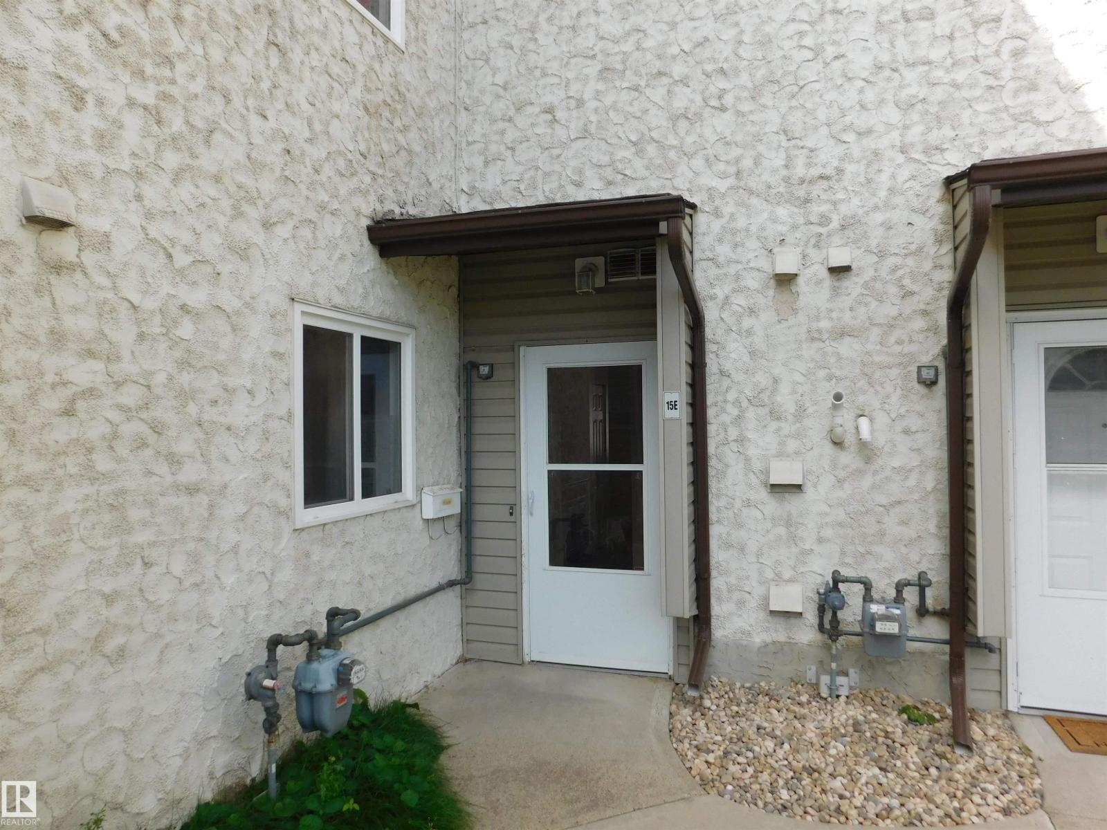 Photo 29 of 15 E Meadowlark Village Nw, Edmonton AB