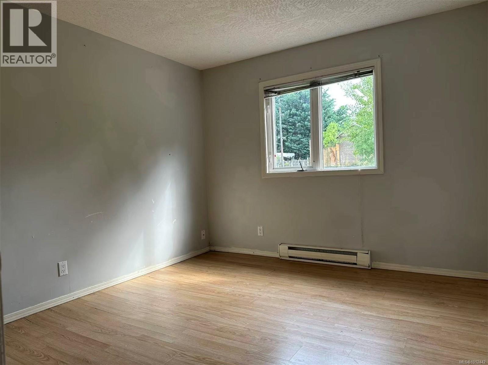 Photo 19 of 341 Poplar St, Nanaimo BC