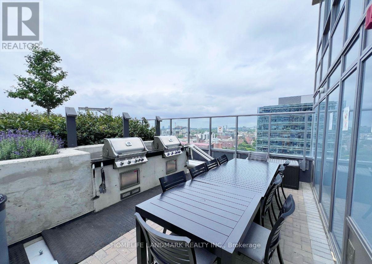 Photo 15 of 1318 108 Peter Street, Toronto ON