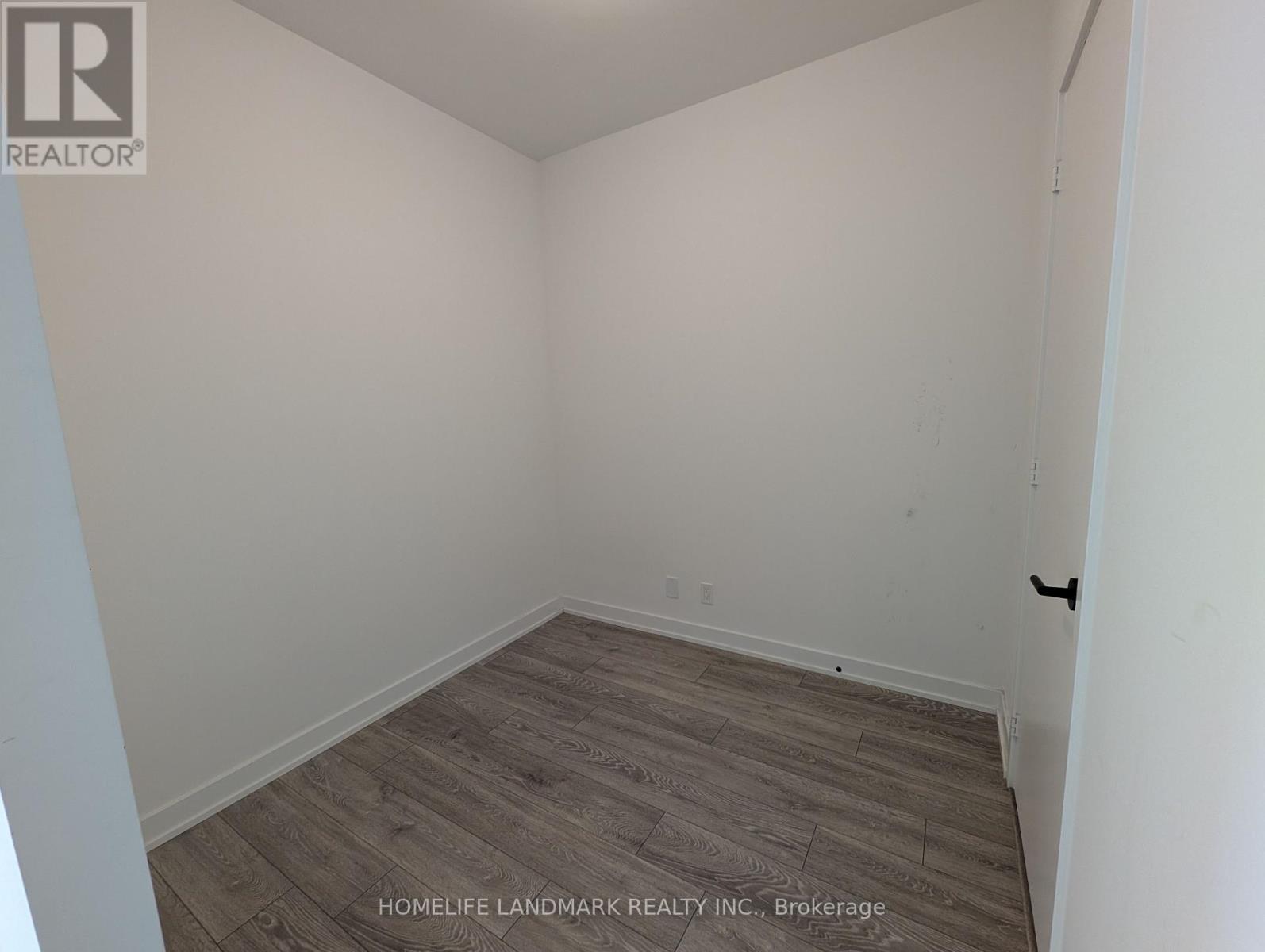 Photo 7 of 1318 108 Peter Street, Toronto ON