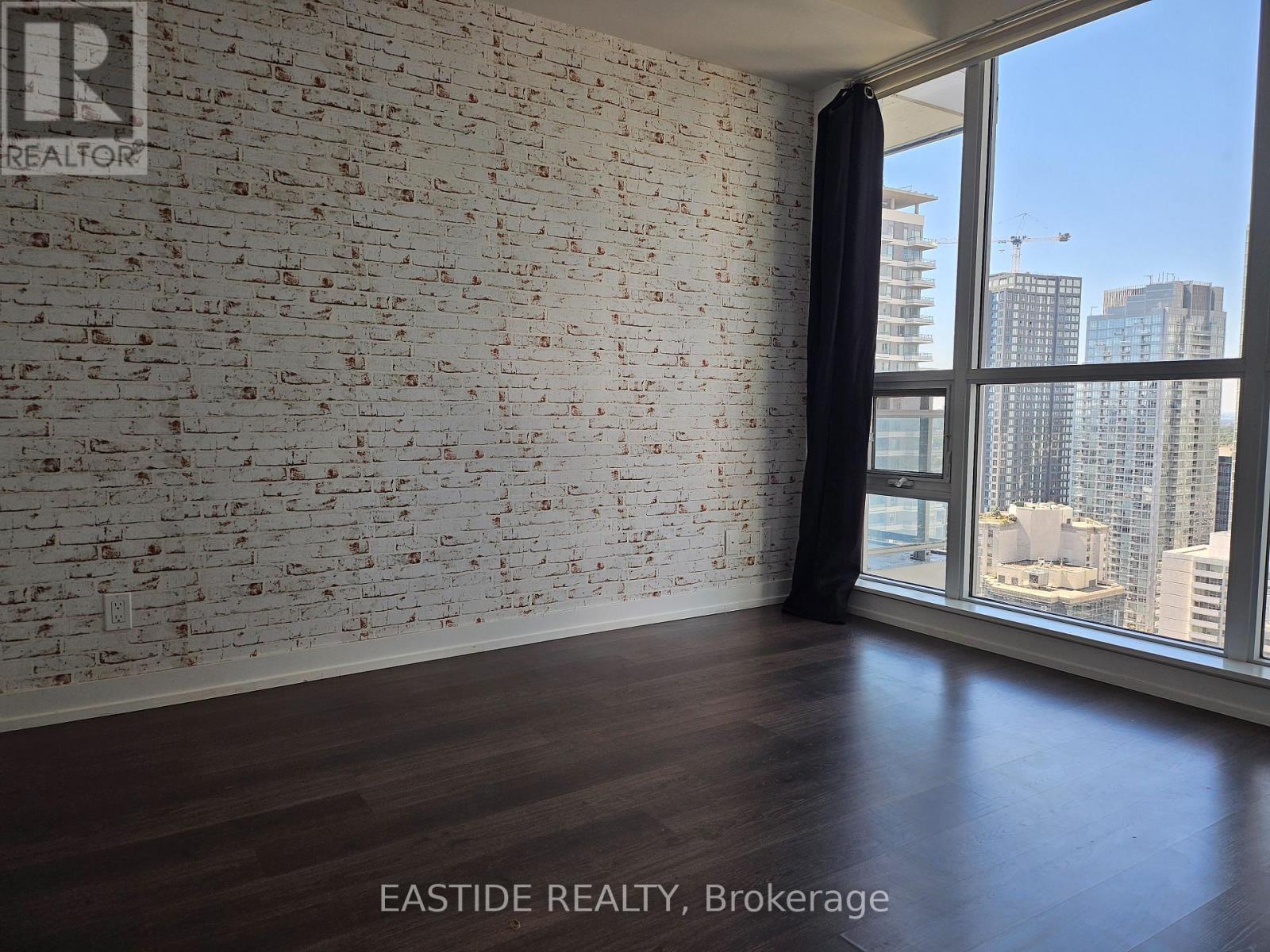 Photo 13 of 2411 98 Lillian Street, Toronto ON