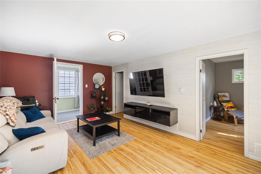 Photo 12 of 711 Rosedale Avenue, Winnipeg MB
