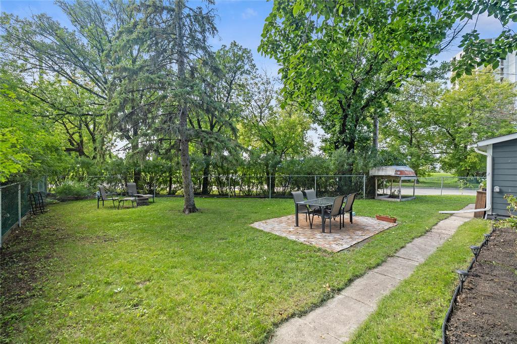 Photo 20 of 711 Rosedale Avenue, Winnipeg MB