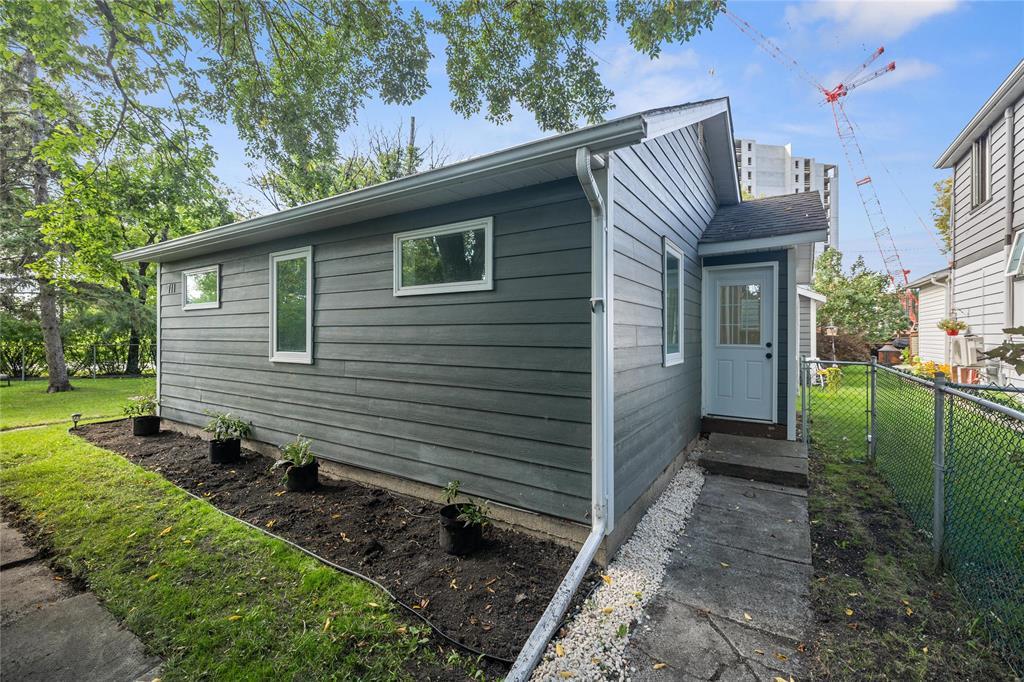 Photo 22 of 711 Rosedale Avenue, Winnipeg MB