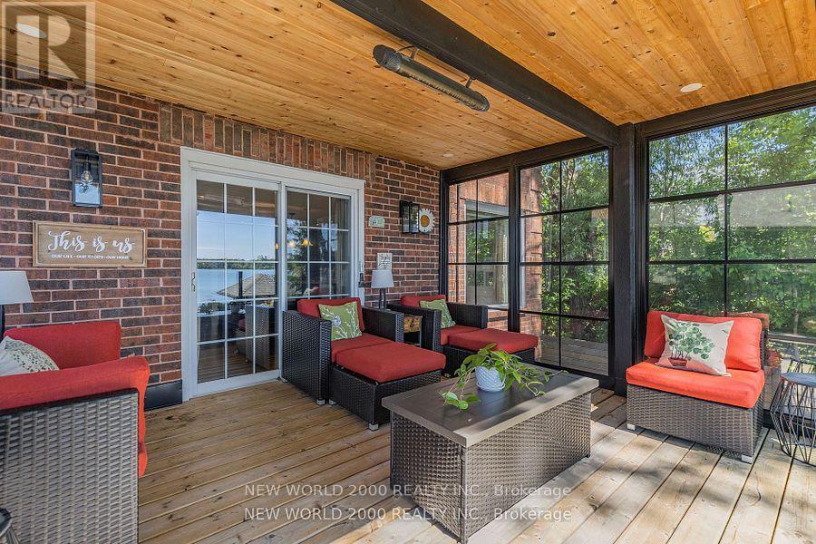 Photo 20 of 245 Lakeland Crescent, Richmond Hill ON