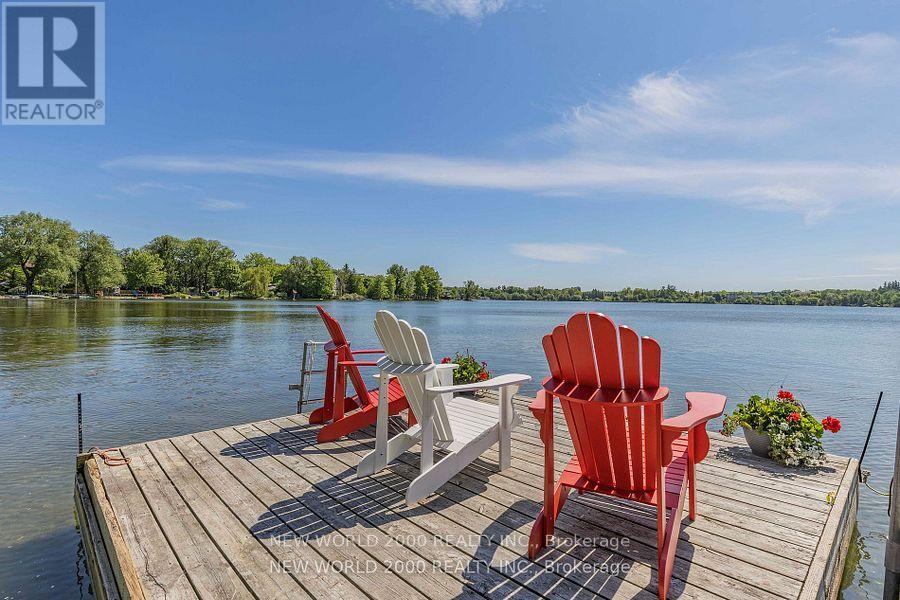 Photo 26 of 245 Lakeland Crescent, Richmond Hill ON
