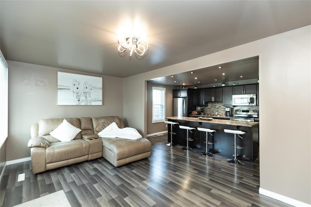 Photo 3 of 189 Jefferson Avenue, Winnipeg MB