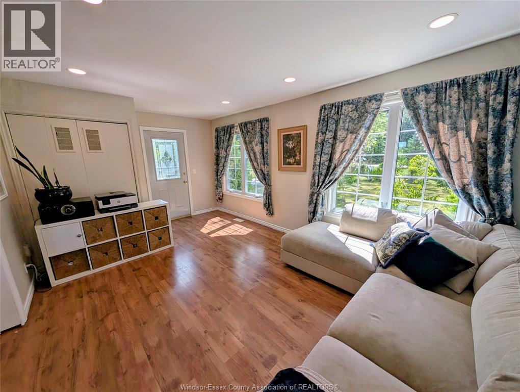 Photo 11 of 5910 5th Conession Road East, Harrow ON