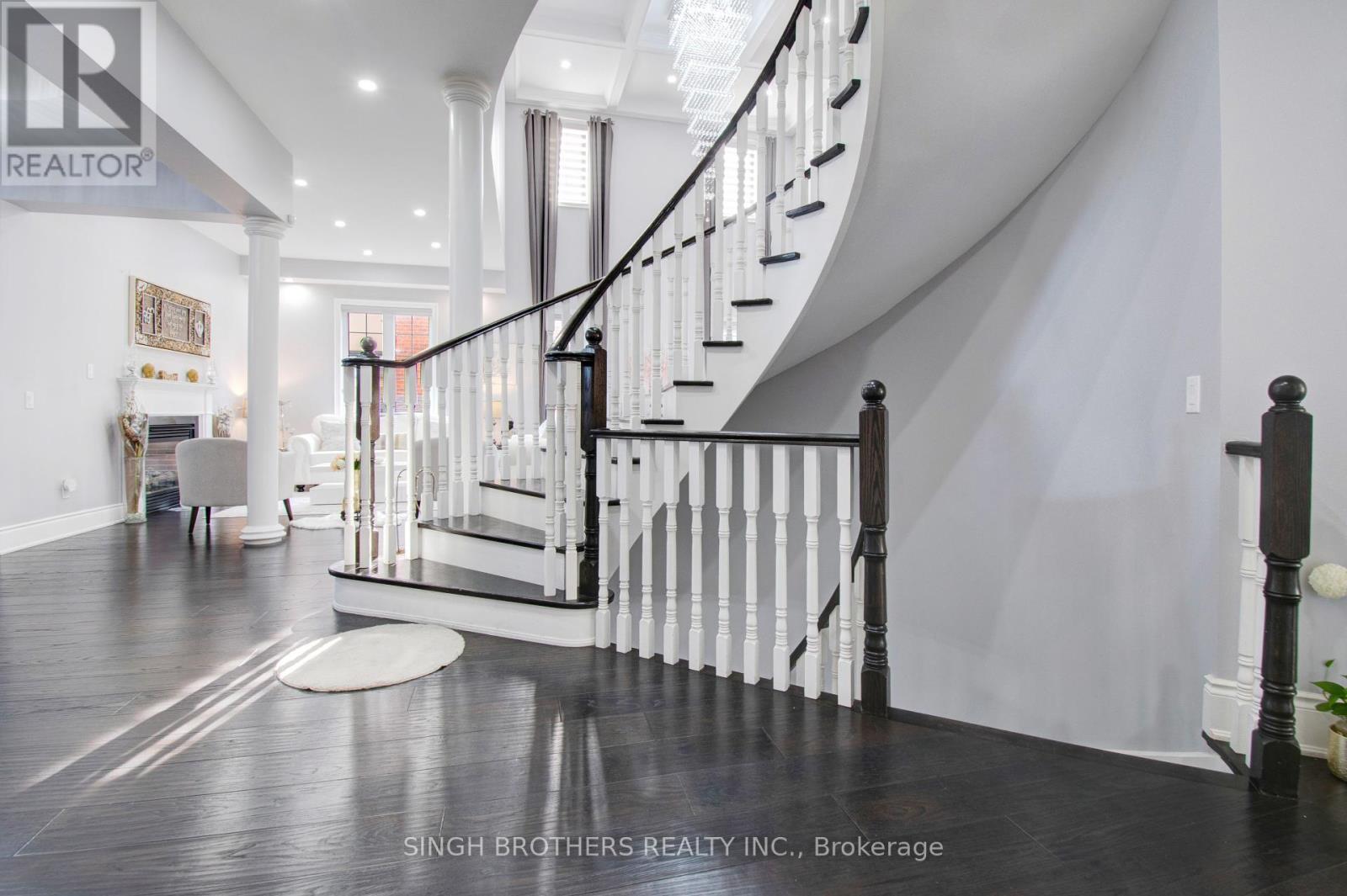 Photo 22 of 15 Degrey Drive, Brampton ON