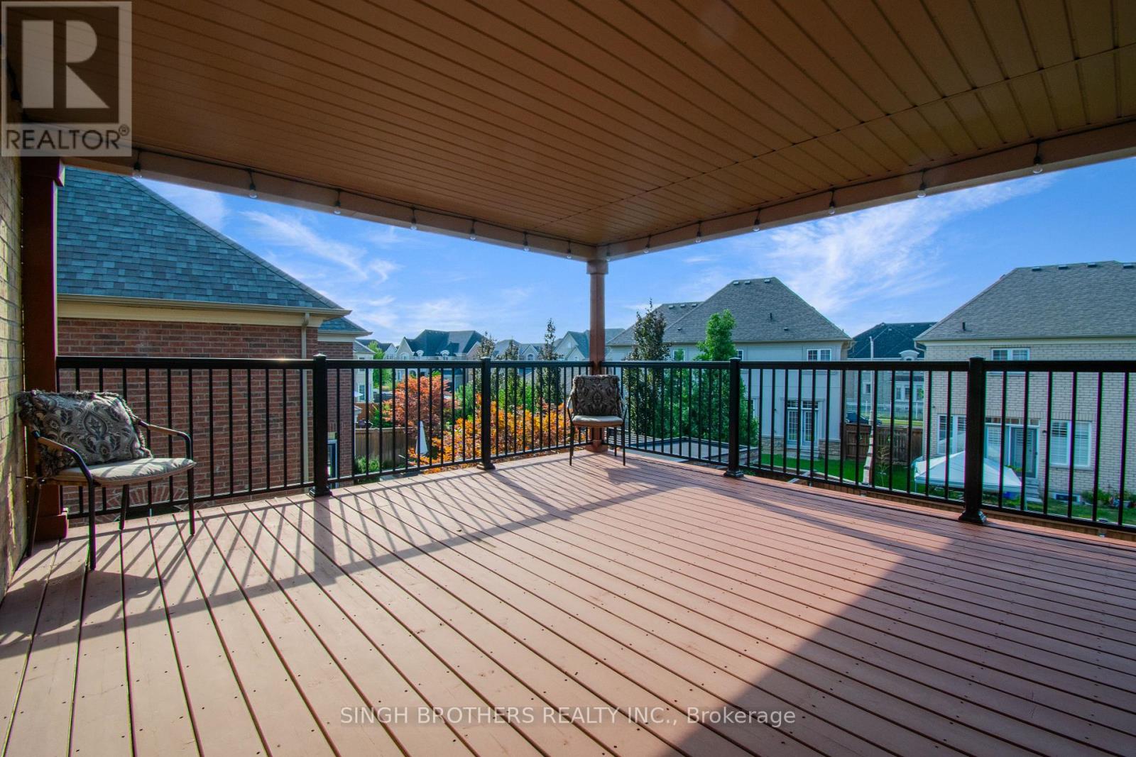 Photo 30 of 15 Degrey Drive, Brampton ON