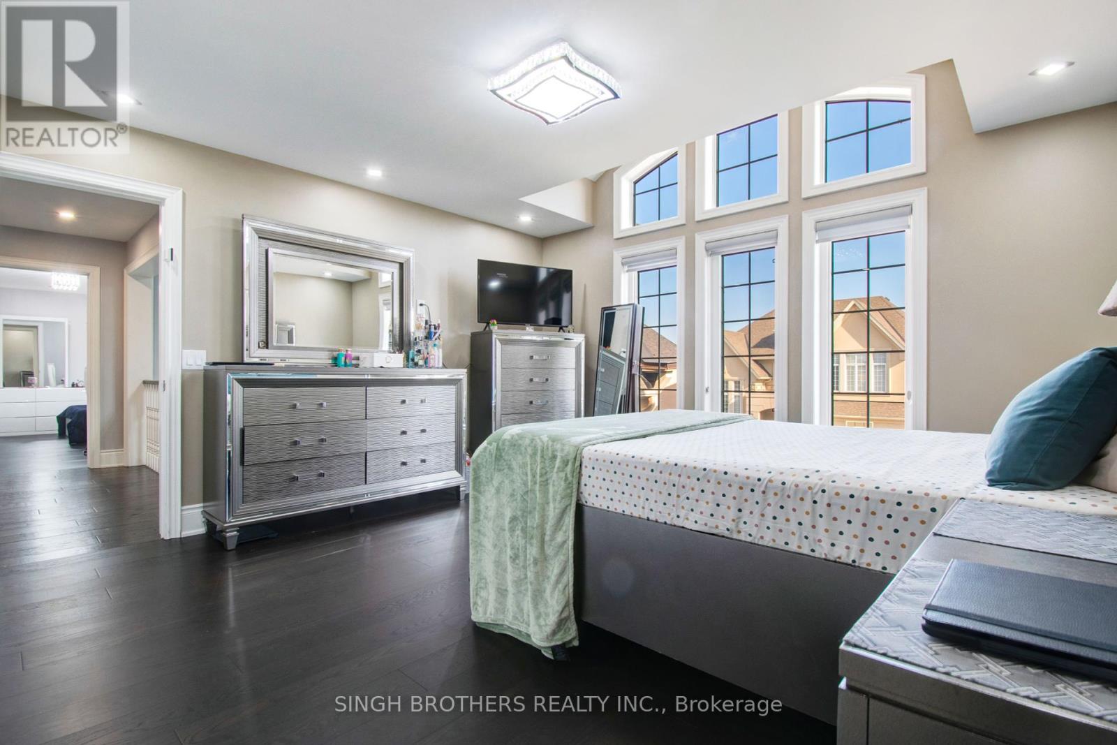 Photo 36 of 15 Degrey Drive, Brampton ON