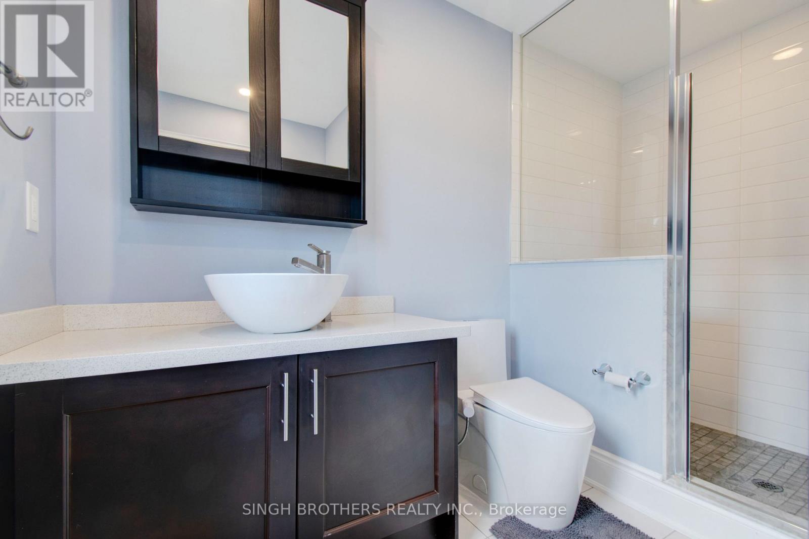 Photo 38 of 15 Degrey Drive, Brampton ON