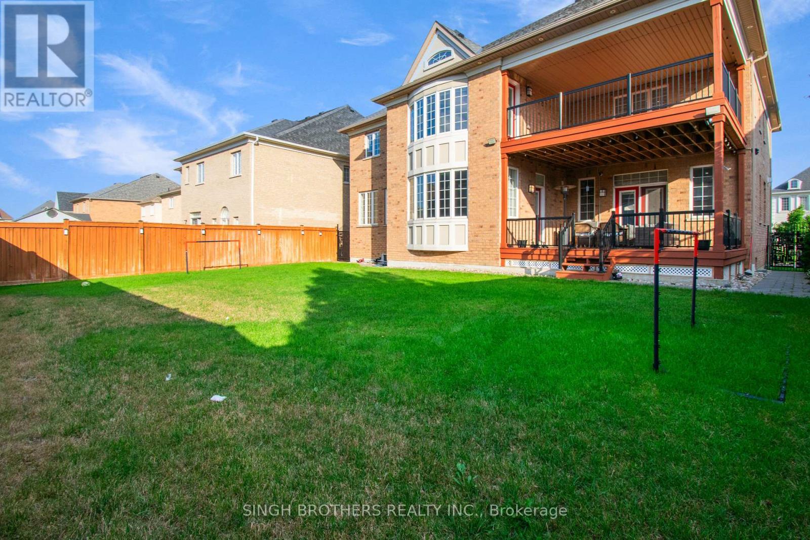 Photo 49 of 15 Degrey Drive, Brampton ON