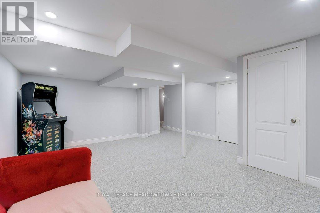 Photo 24 of 10 336 Queen Street S, Mississauga ON